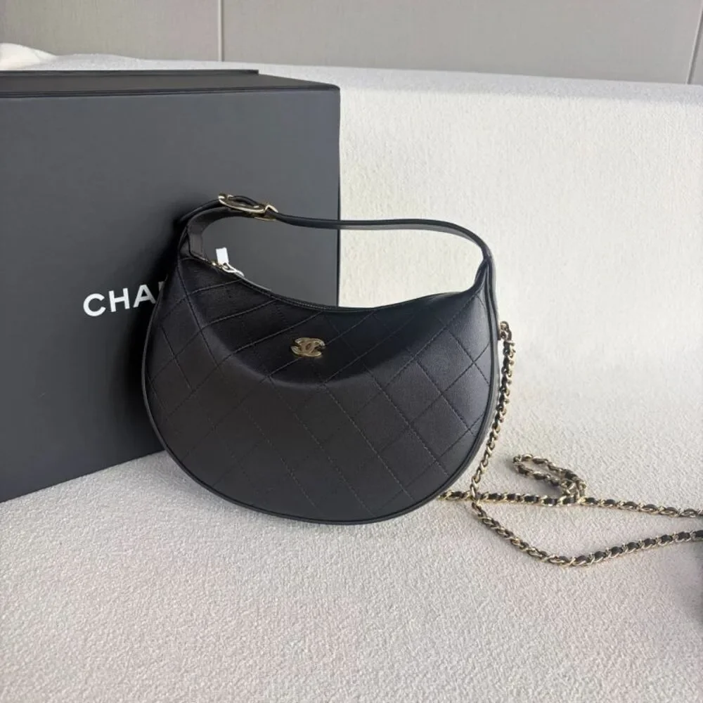Chanel Women Pre-Loved Bag Brand New Condition